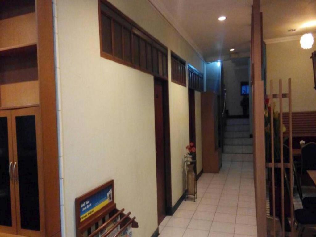 西悍佩拉斯1酒店 万隆 外观 照片